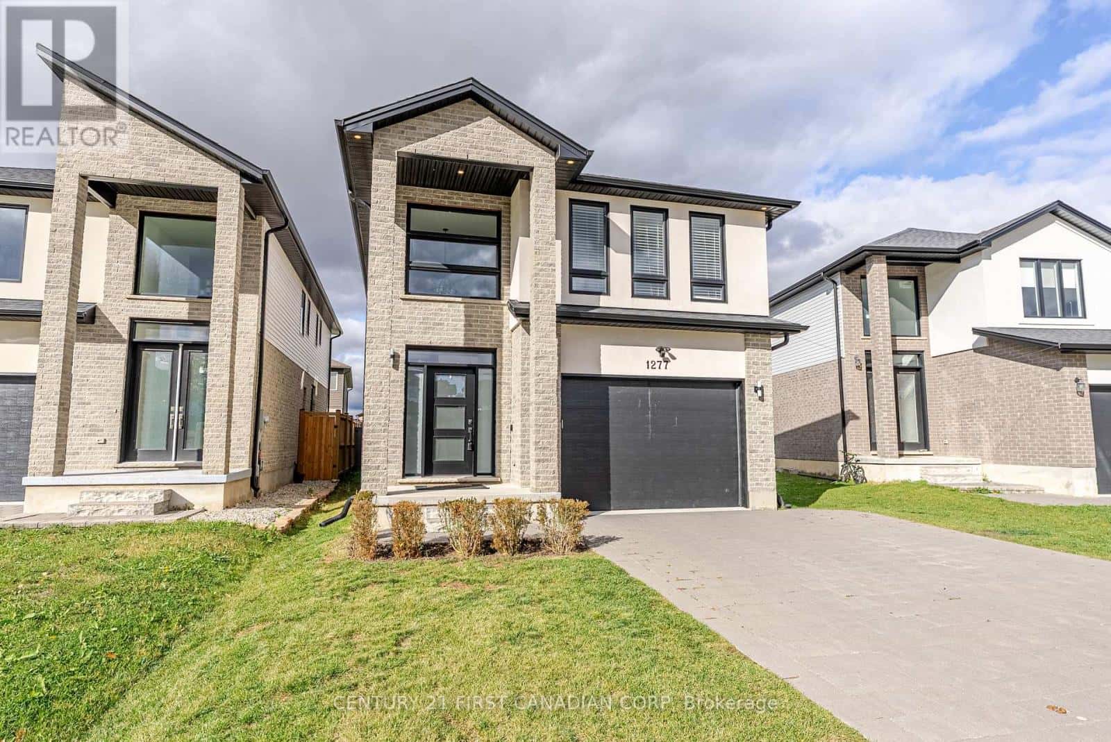 1277 SANDBAR STREET — London North (North I), Ontario - Photo 2 of 46