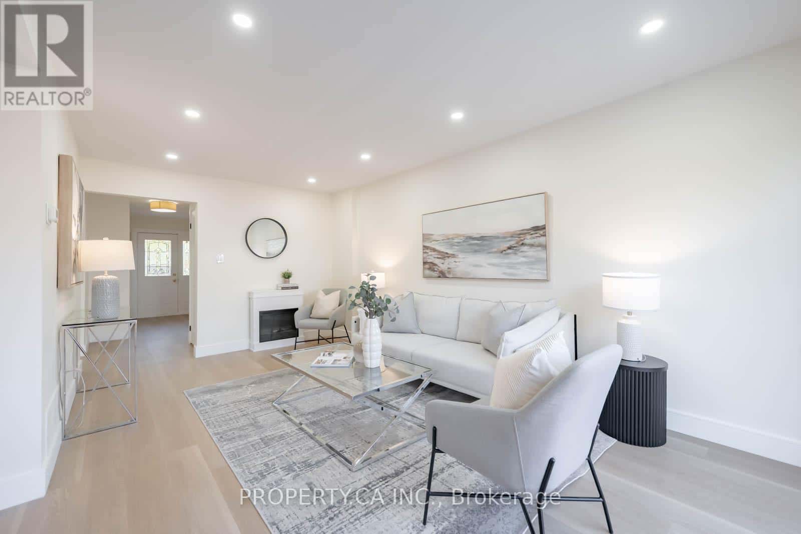 23 - 3430 BRANDON GATE DRIVE — Mississauga (Malton), Ontario - Photo 2 of 30