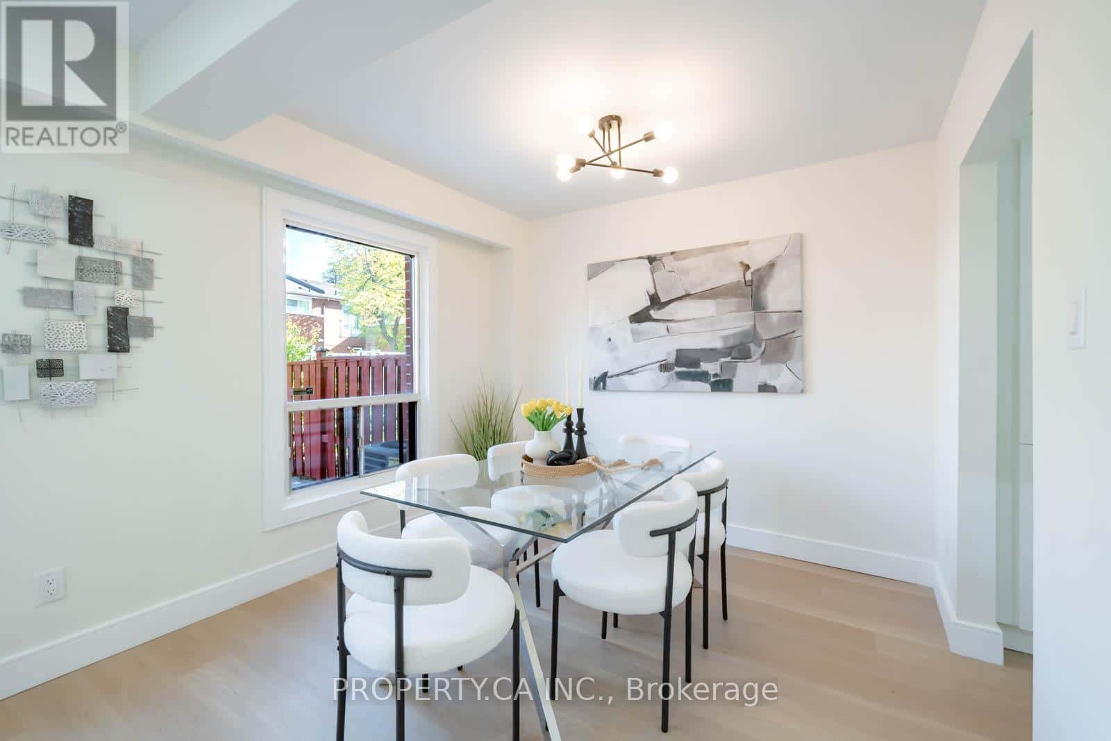 23 - 3430 BRANDON GATE DRIVE — Mississauga (Malton), Ontario - Photo 5 of 30