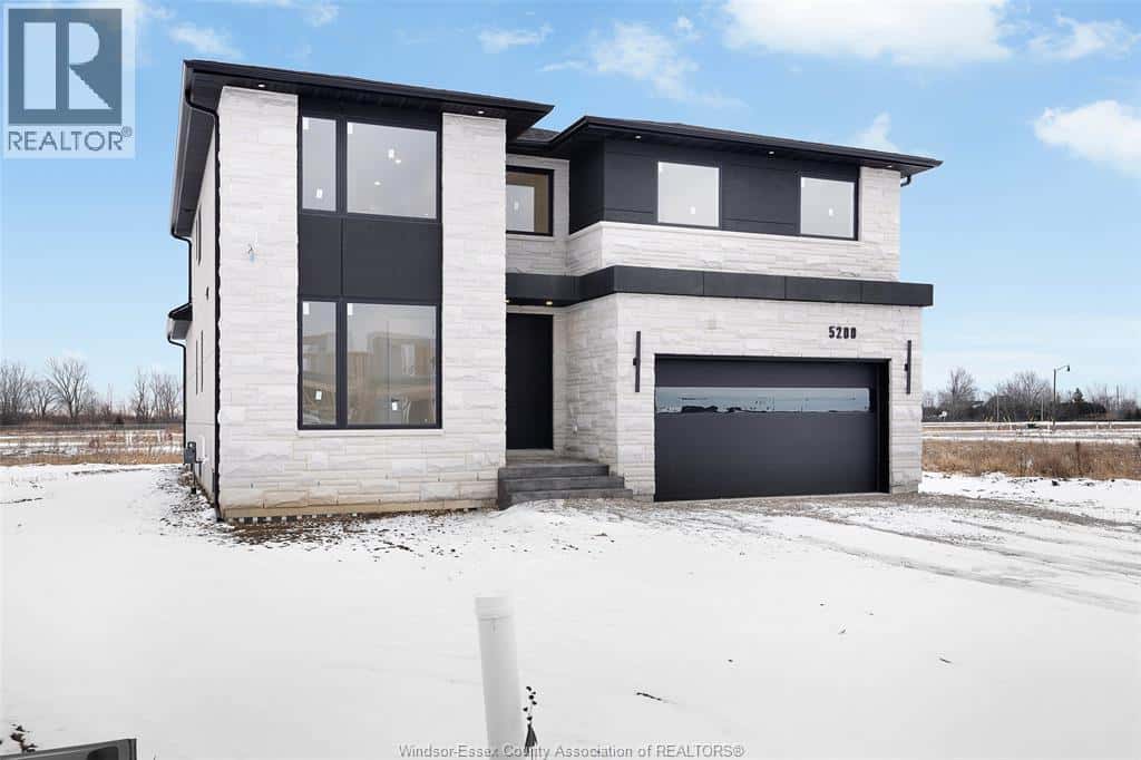 5200 RAFAEL — Tecumseh, Ontario - Photo 2 of 43