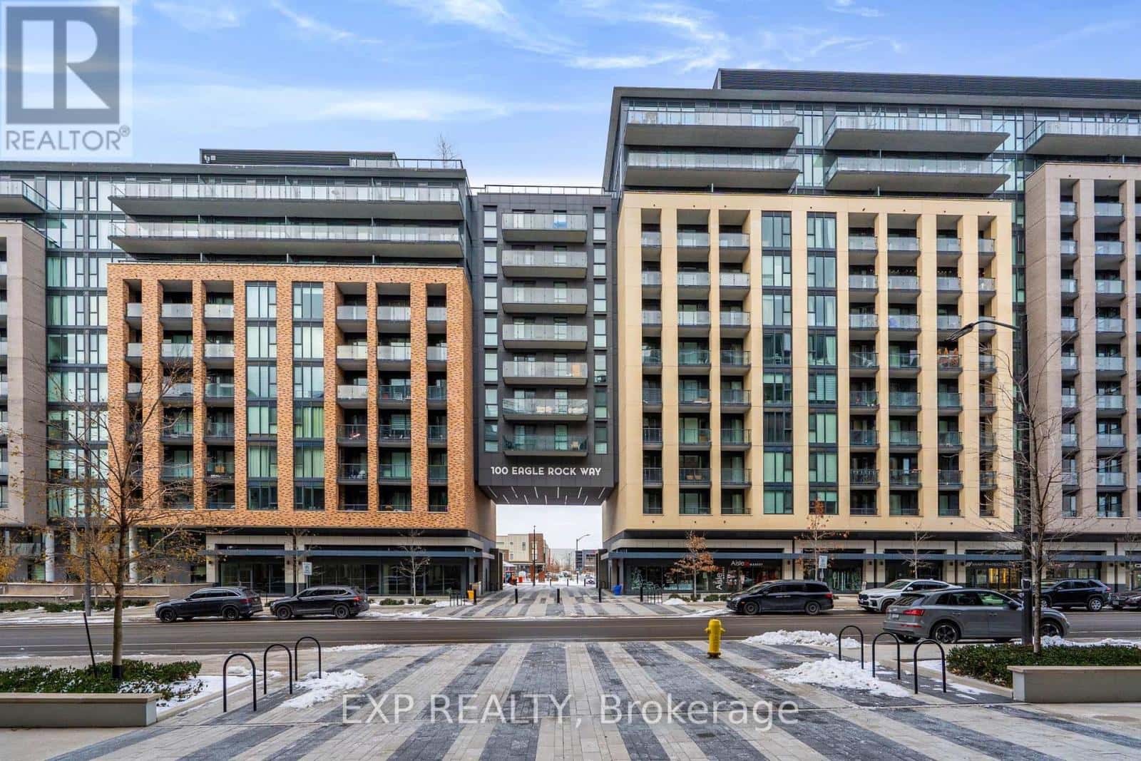 730 - 100 EAGLE ROCK WAY — Vaughan, Ontario - Photo 2 of 49