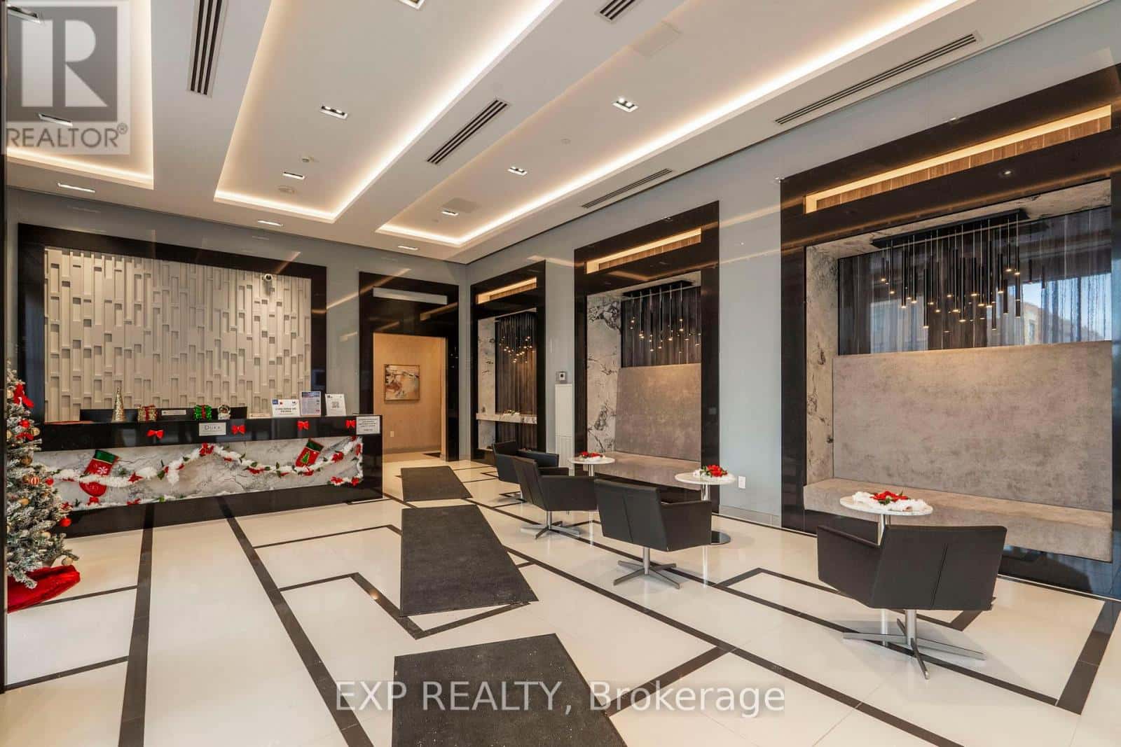 730 - 100 EAGLE ROCK WAY — Vaughan, Ontario - Photo 3 of 49