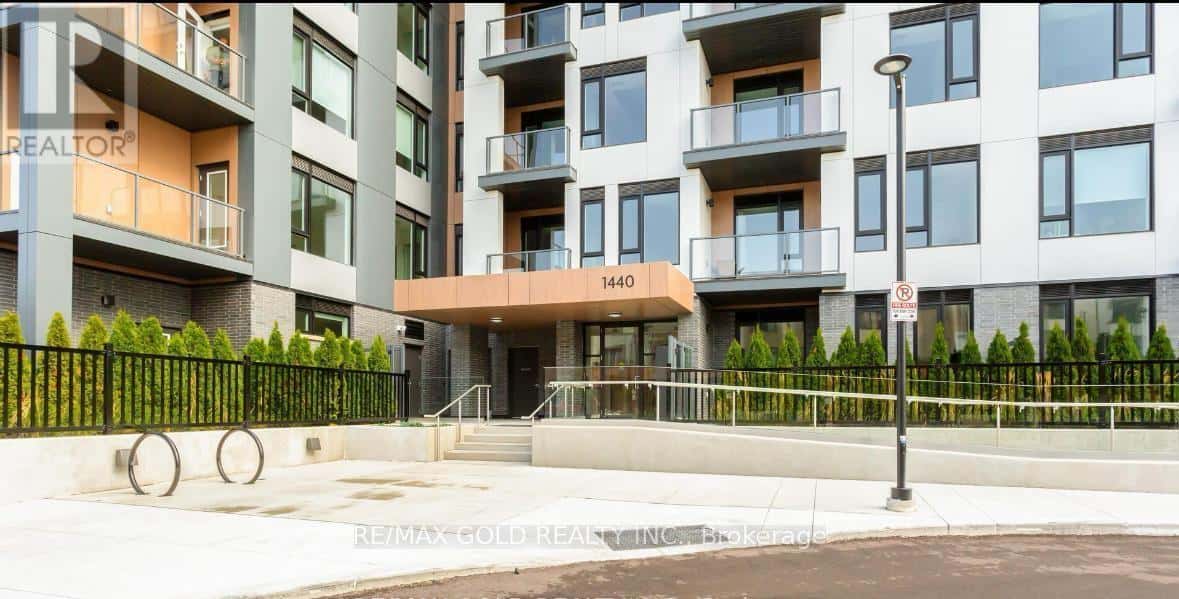 211 - 1440 CLARRIAGE COURT — Milton (FO Ford), Ontario - Photo 2 of 22