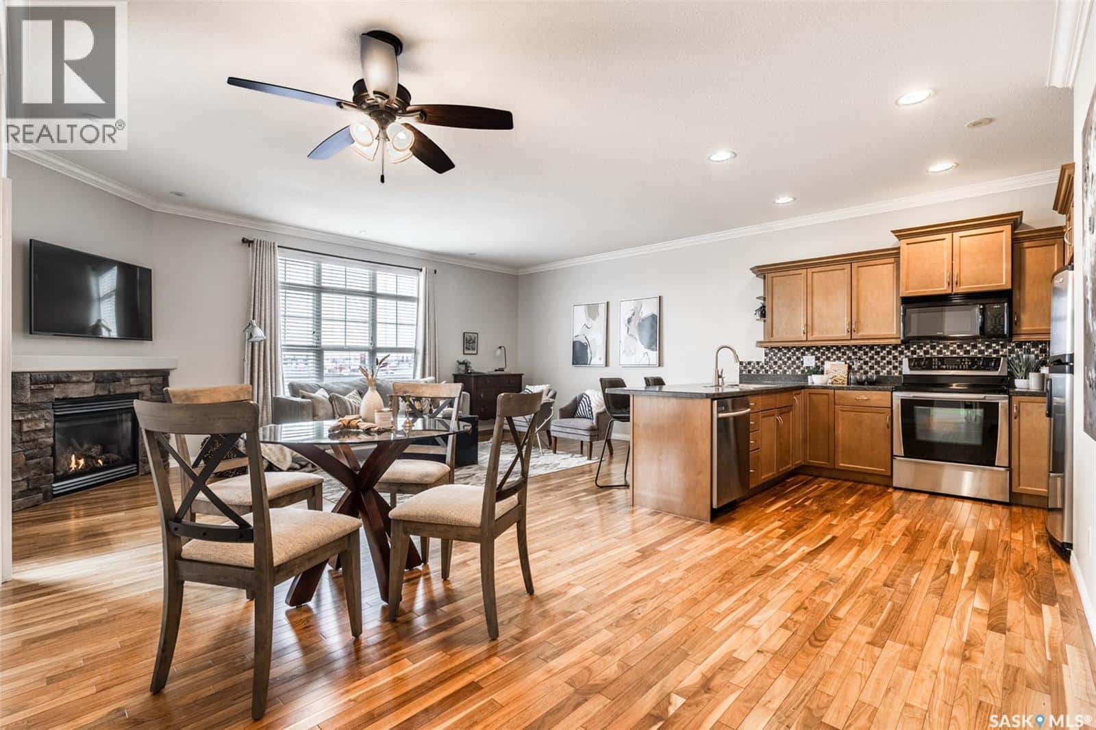 203 218 Heath AVENUE — Saskatoon, Saskatchewan - Photo 5 of 32