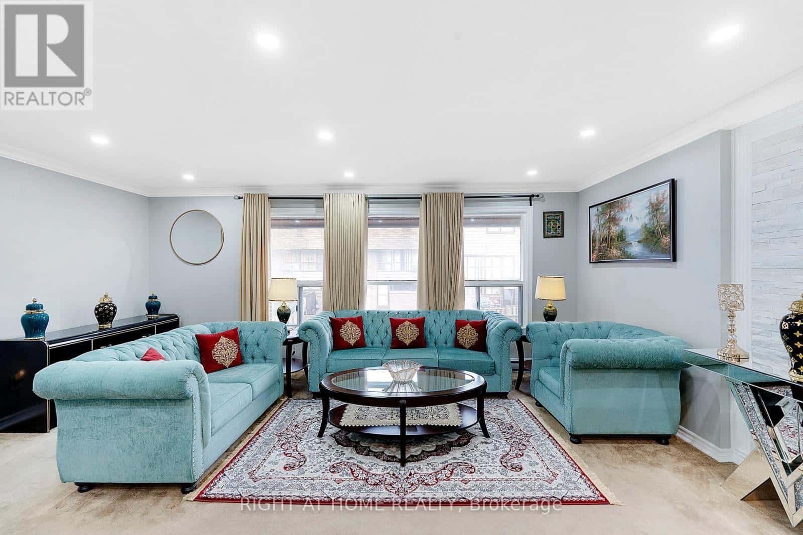 154 - 180 MISSISSAUGA VALLEY BOULEVARD — Mississauga (Cooksville), Ontario - Photo 3 of 29