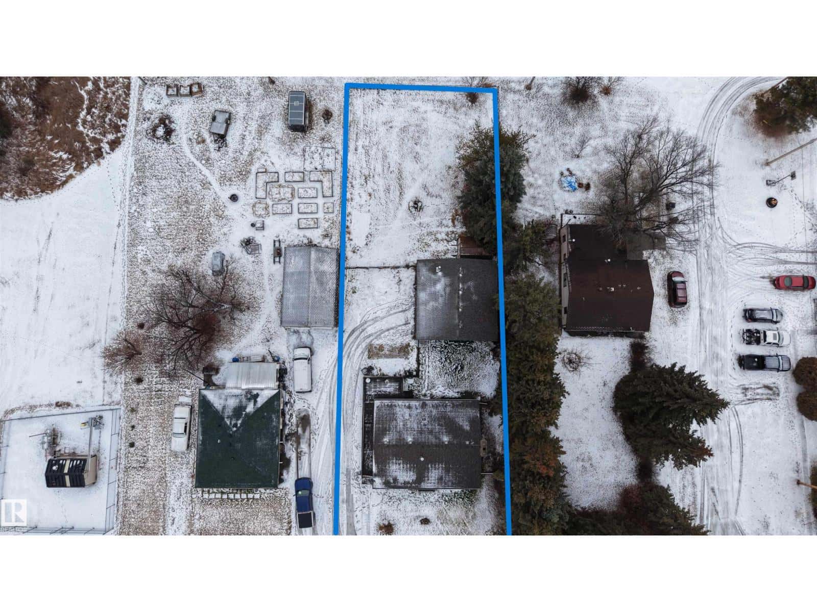 5015 47 Ave — Onoway, Alberta - Photo 2 of 57