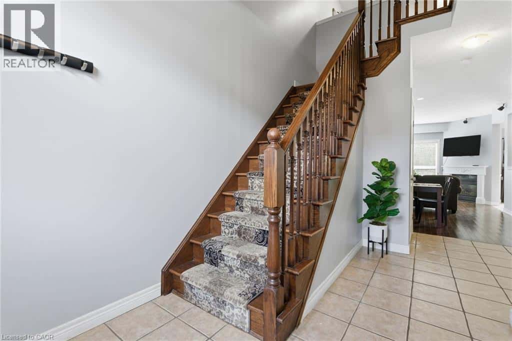 56 LIDDYCOAT Lane — Ancaster, Ontario - Photo 5 of 35