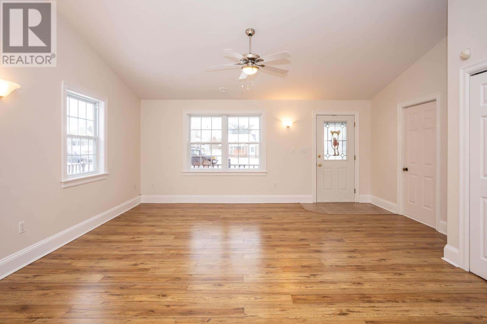 61 Marion Drive — Stratford, Prince Edward Island - Photo 4 of 33