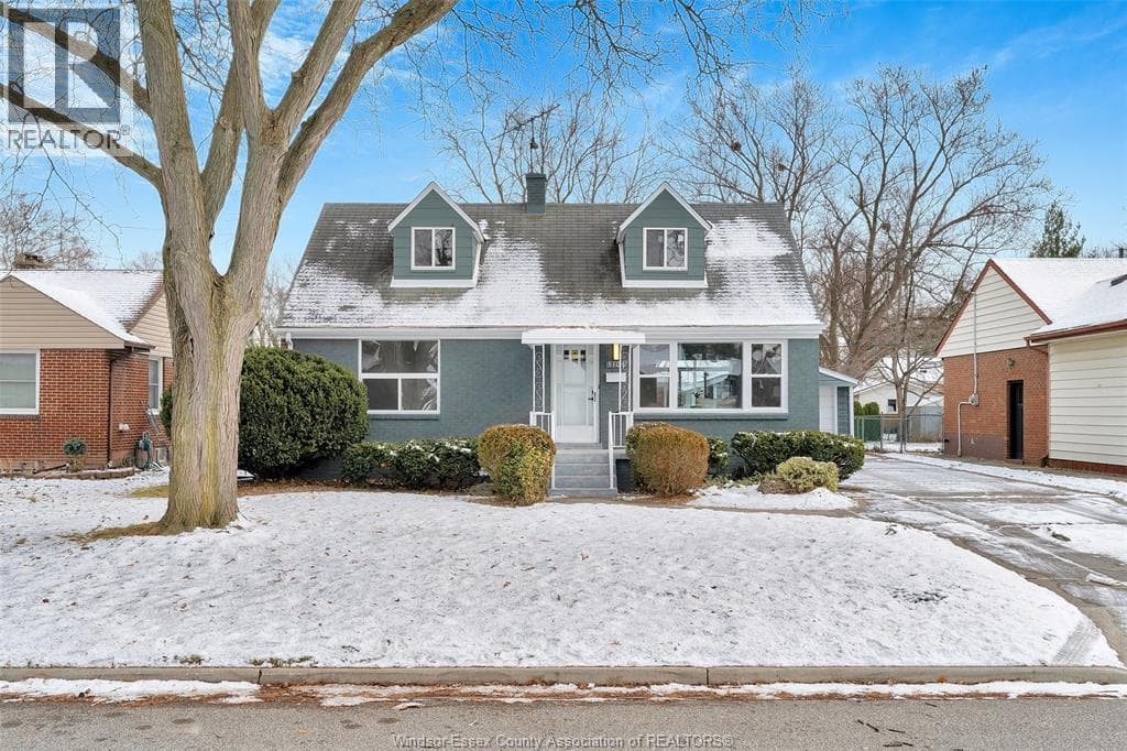 3104 ACADEMY — Windsor, Ontario - Main photo