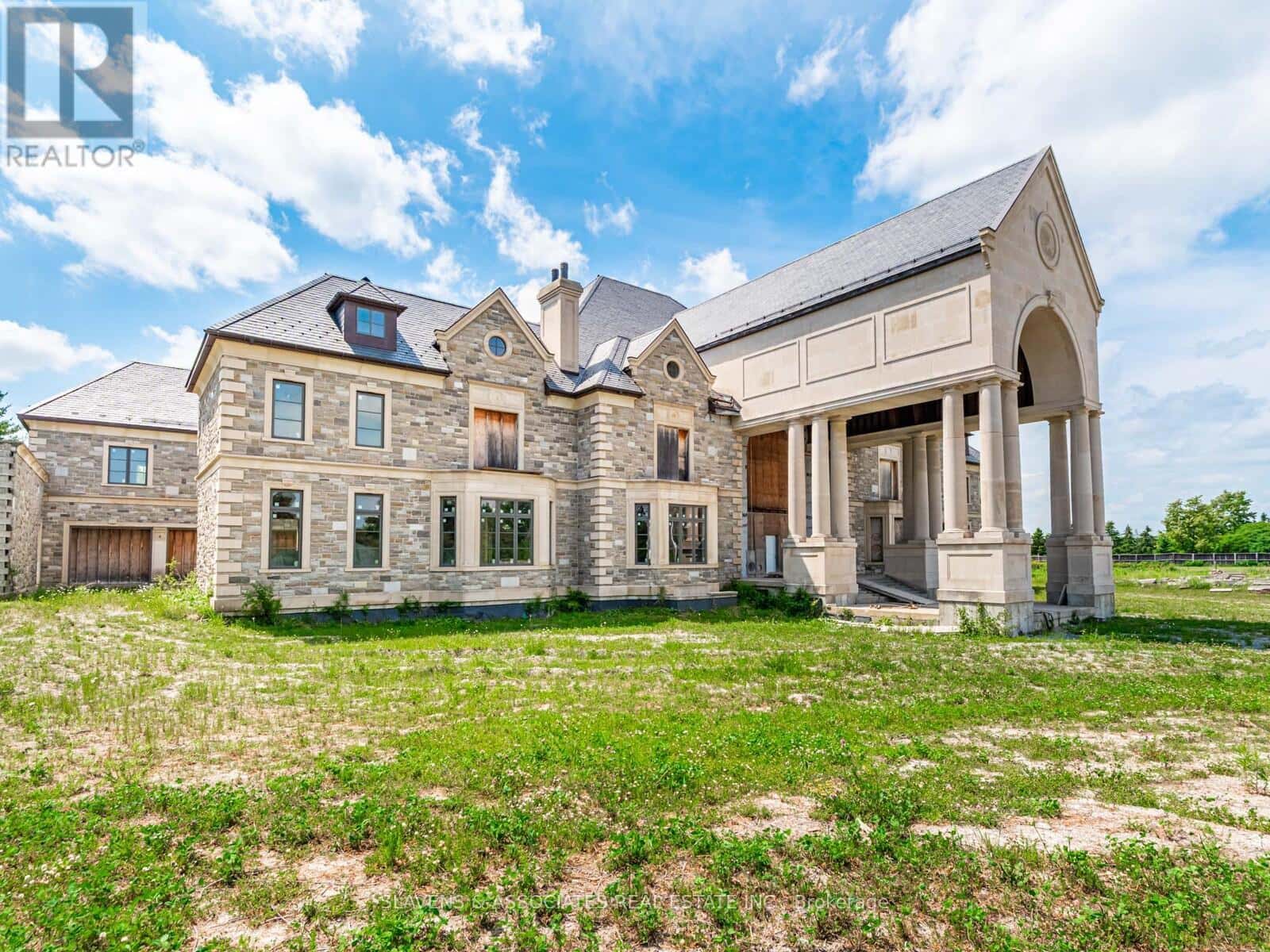 12068 MCCOWAN ROAD — Whitchurch-Stouffville, Ontario - Photo 2 of 41