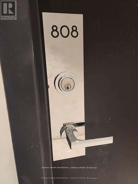 808 - 293 THE KINGSWAY — Toronto (Edenbridge-Humber Valley), Ontario - Photo 2 of 32