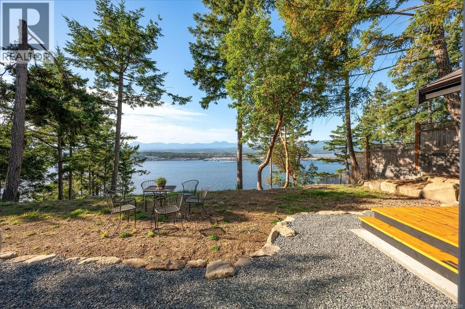 1306 Harrison Way — Gabriola Island, British Columbia - Main photo