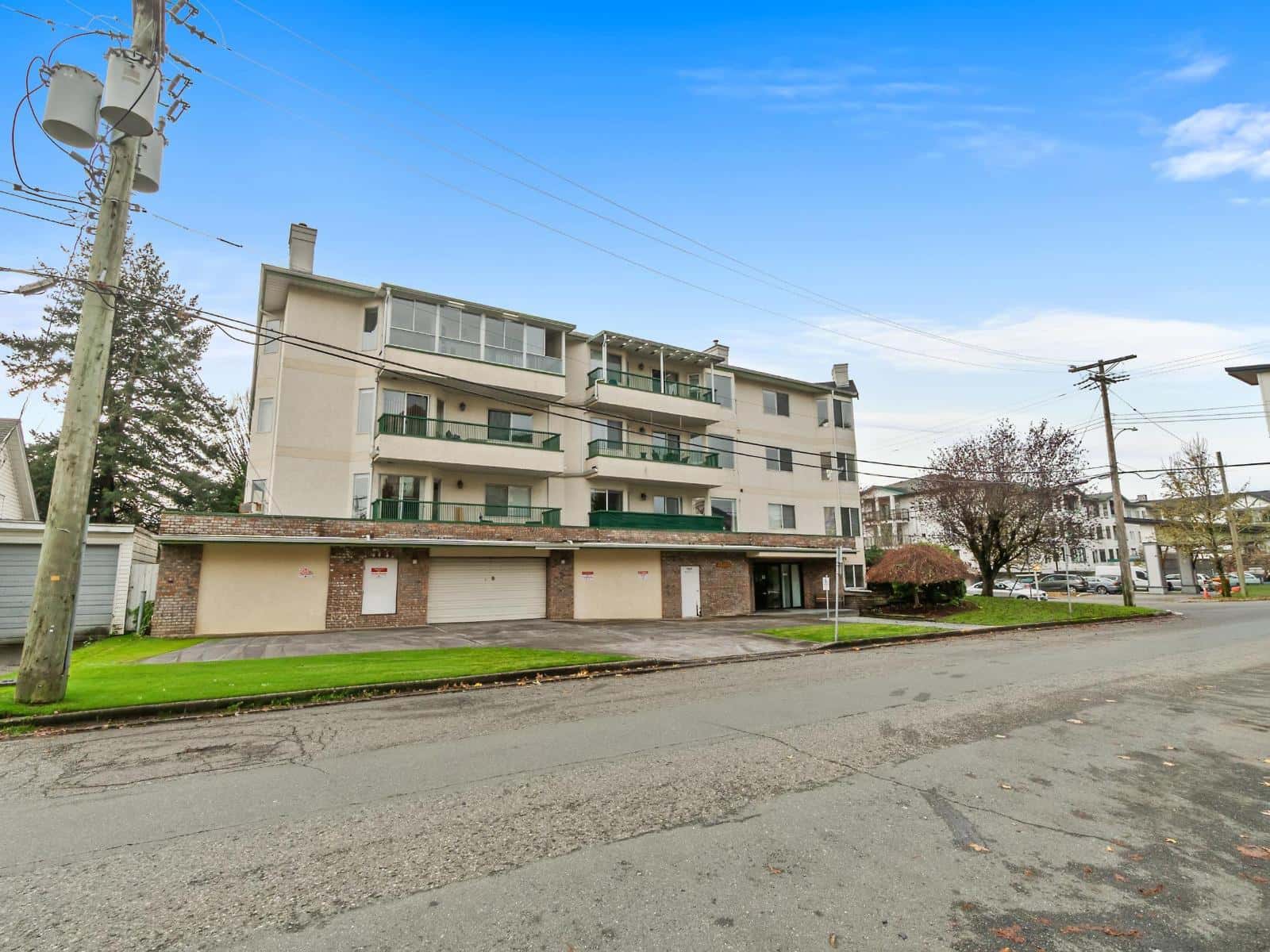 201 45604 BRETT AVENUE, Chilliwack Proper West — Chilliwack, British Columbia - Photo 3 of 30