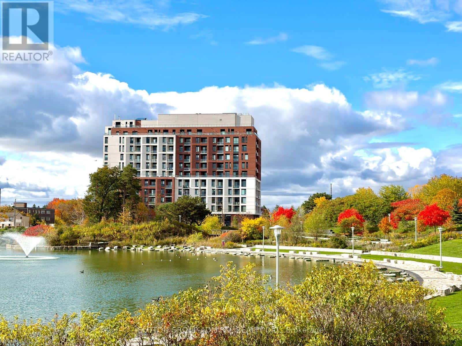 610 - 3100 KEELE STREET — Toronto (Downsview-Roding-CFB), Ontario - Photo 2 of 23