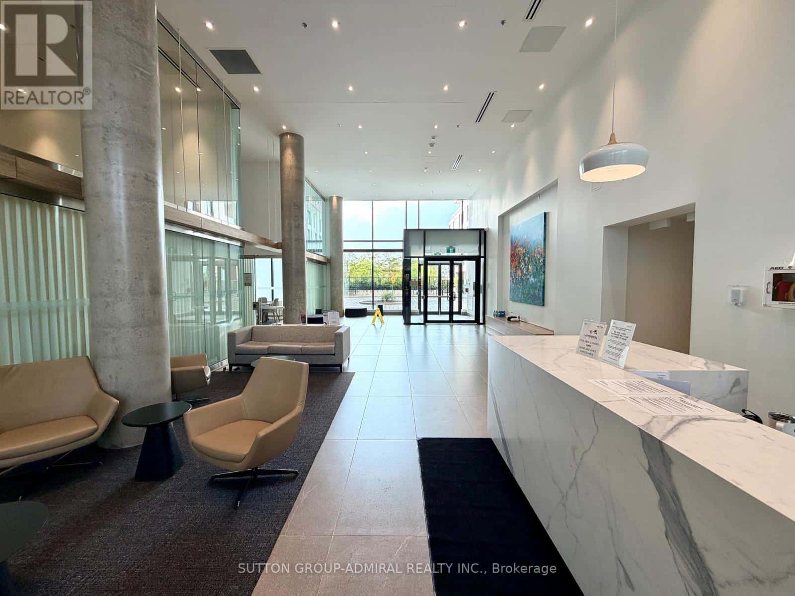 610 - 3100 KEELE STREET — Toronto (Downsview-Roding-CFB), Ontario - Photo 3 of 23