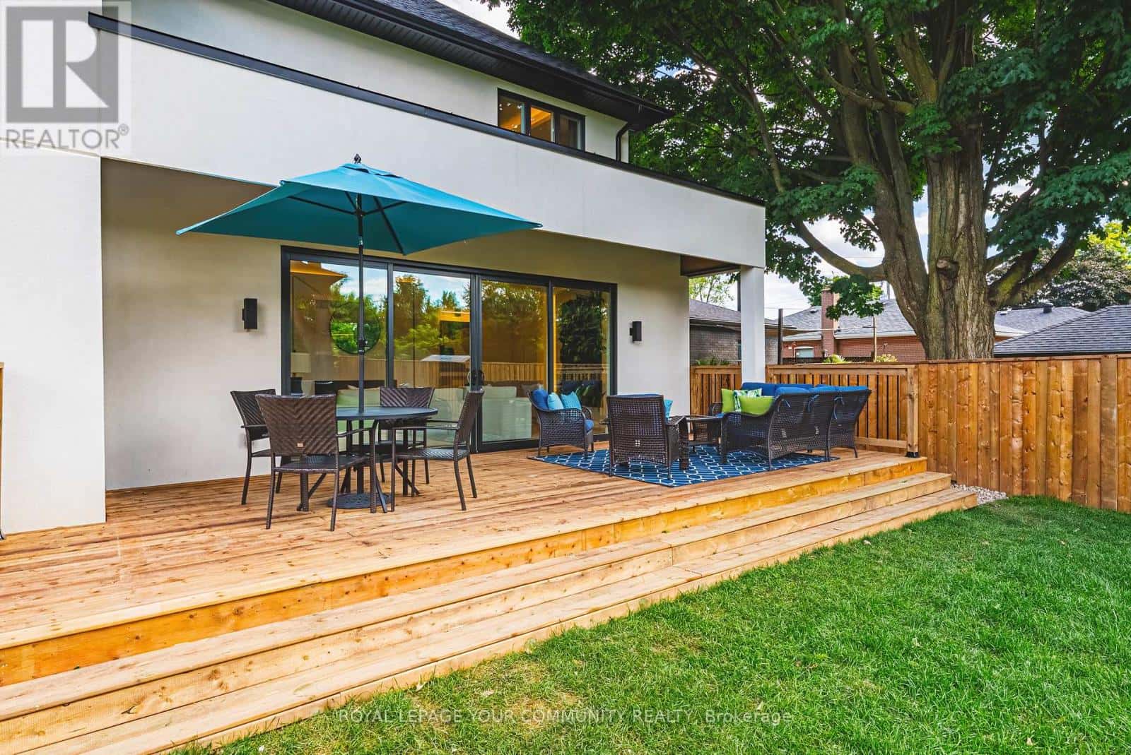 202 QUEEN STREET W — Mississauga (Port Credit), Ontario - Photo 5 of 50