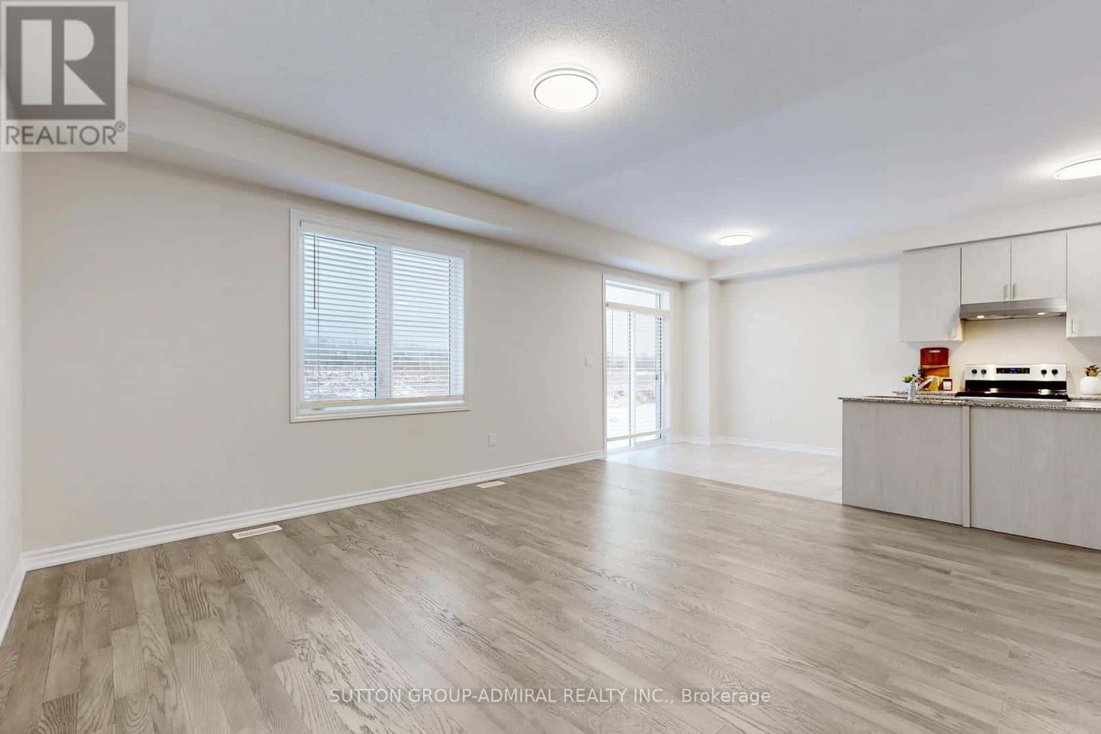 36 HILLCROFT WAY — Kawartha Lakes (Bobcaygeon), Ontario - Photo 3 of 49