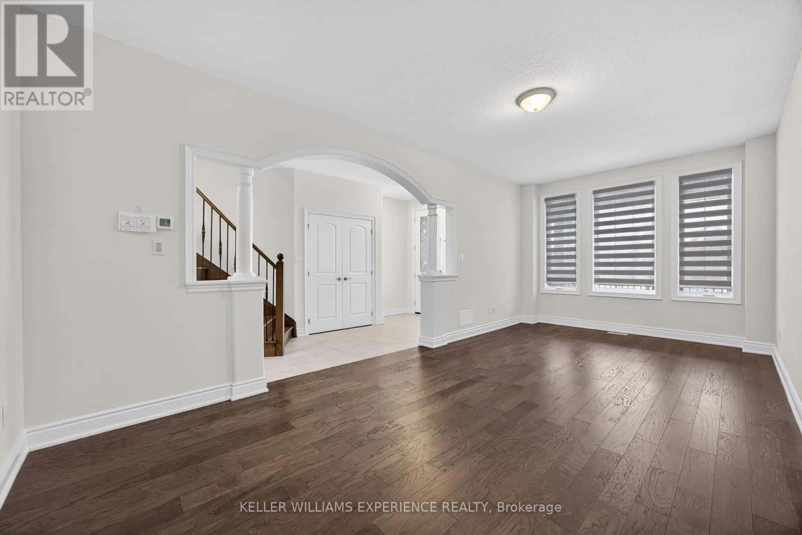 1606 RIZZARDO CRESCENT — Innisfil (Alcona), Ontario - Photo 5 of 25