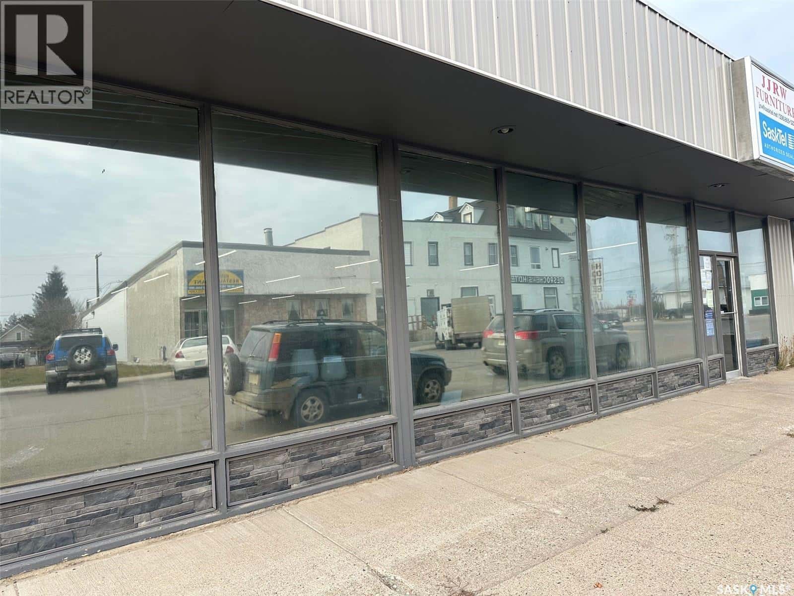 105 Churchill STREET