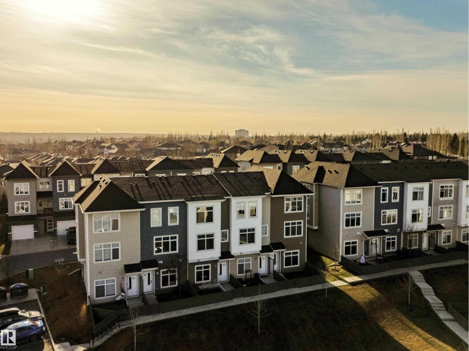 #83 600 BELLEROSE DR - Main photo, St. Albert, Alberta