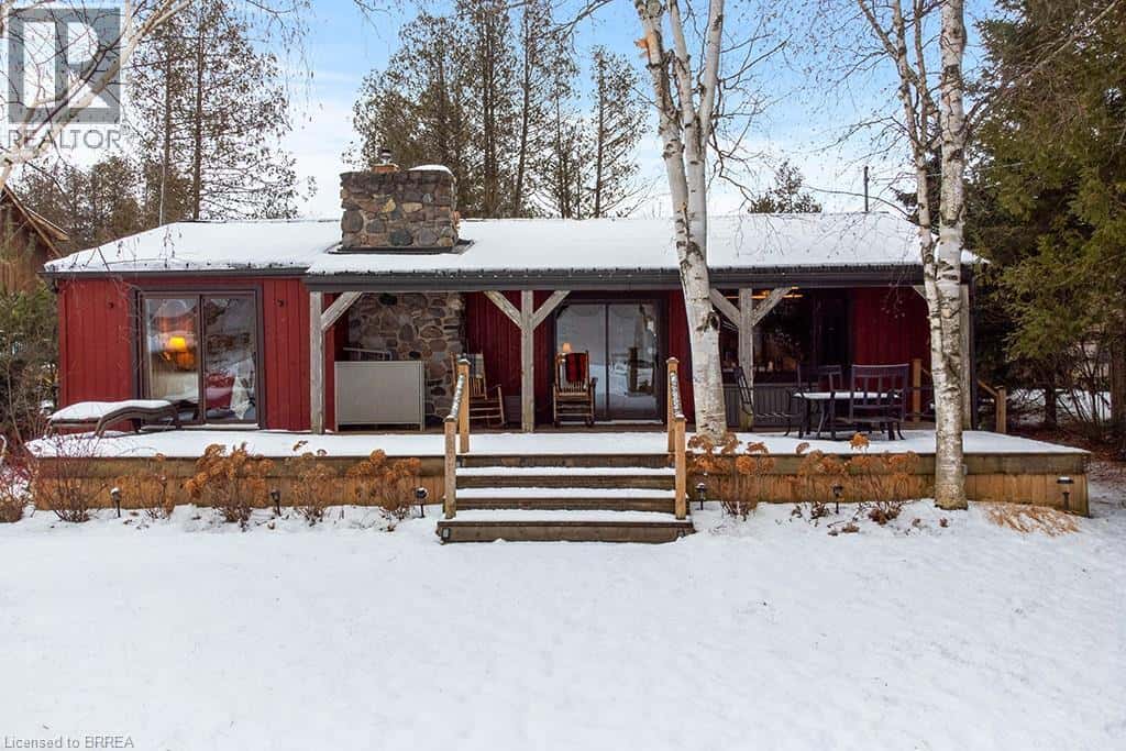 111 WILSON Drive — Georgian Bluffs, Ontario - Photo 4 of 50