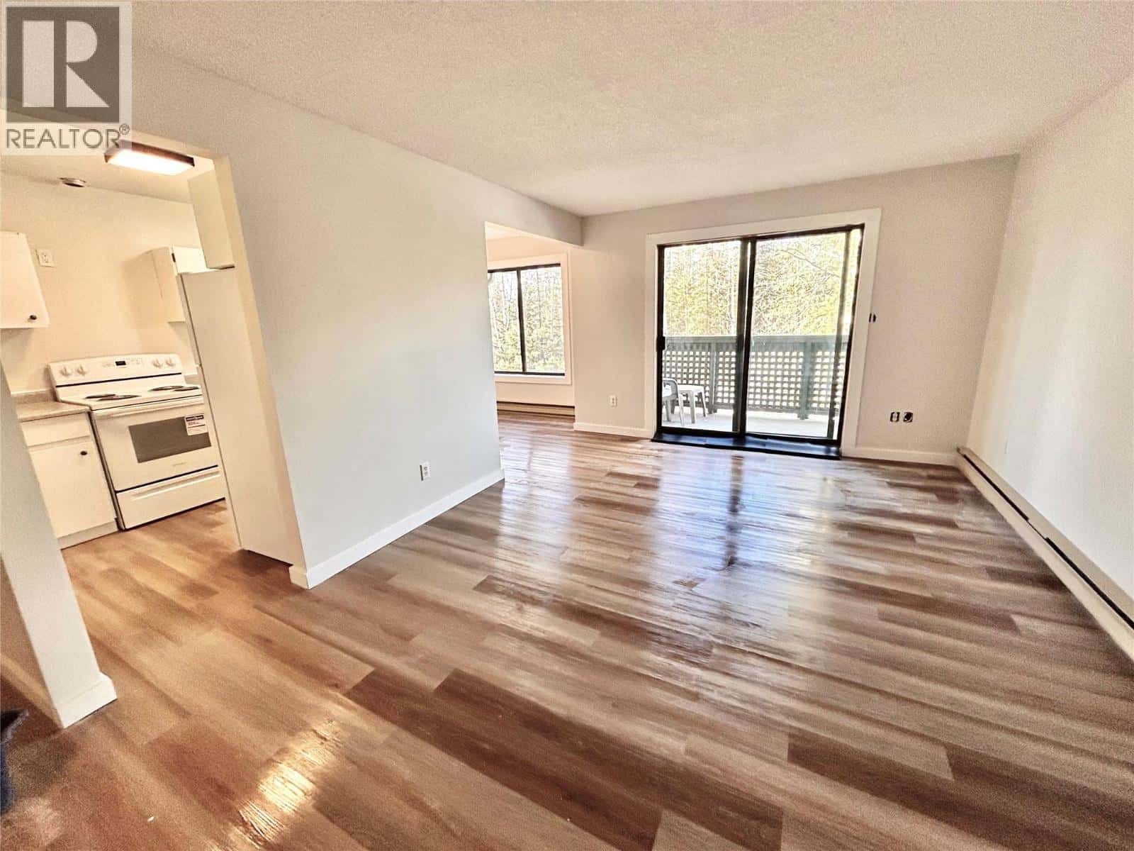 185 Chamberlain Crescent Unit# 313 — Tumbler Ridge, British Columbia - Photo 3 of 9