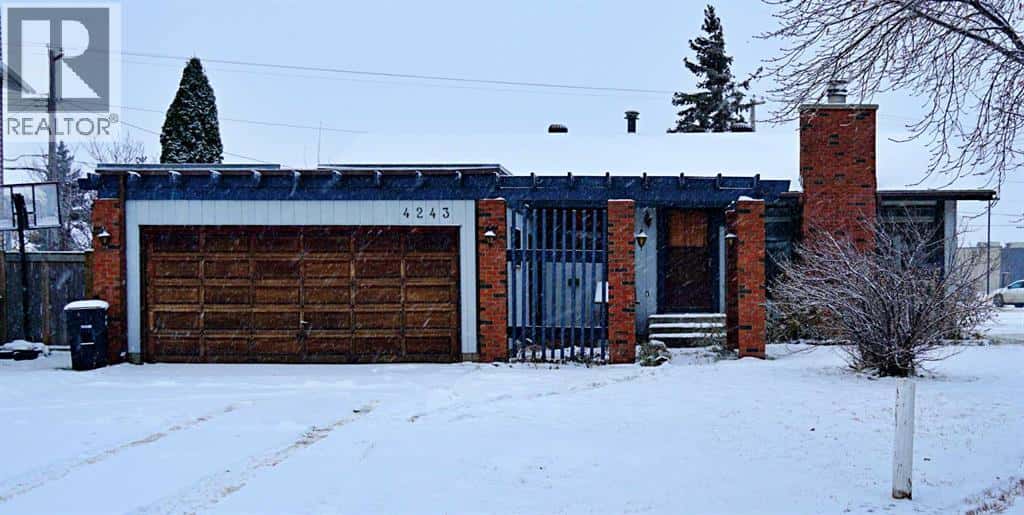 4243 48A Avenue — Vermilion, Alberta - Photo 2 of 23