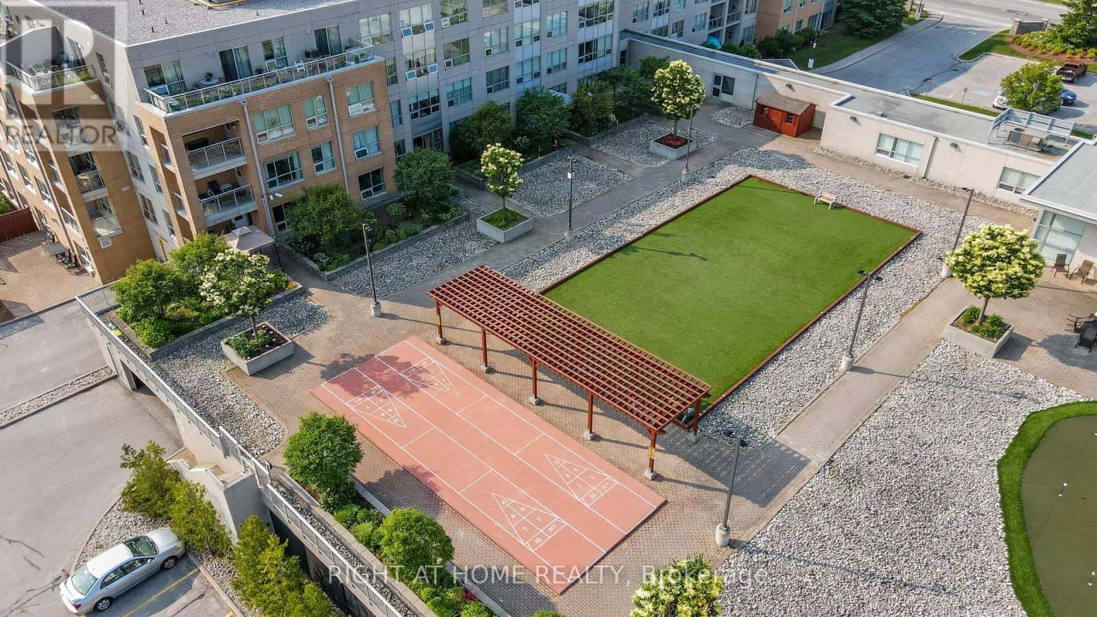 402 - 94 DEAN AVENUE — Barrie (Painswick South), Ontario - Photo 4 of 35