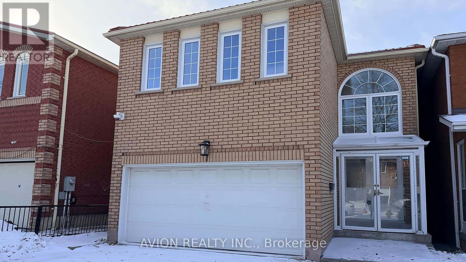 7 HEASLIP TERRACE — Toronto (Tam O'Shanter-Sullivan), Ontario - Photo 2 of 49