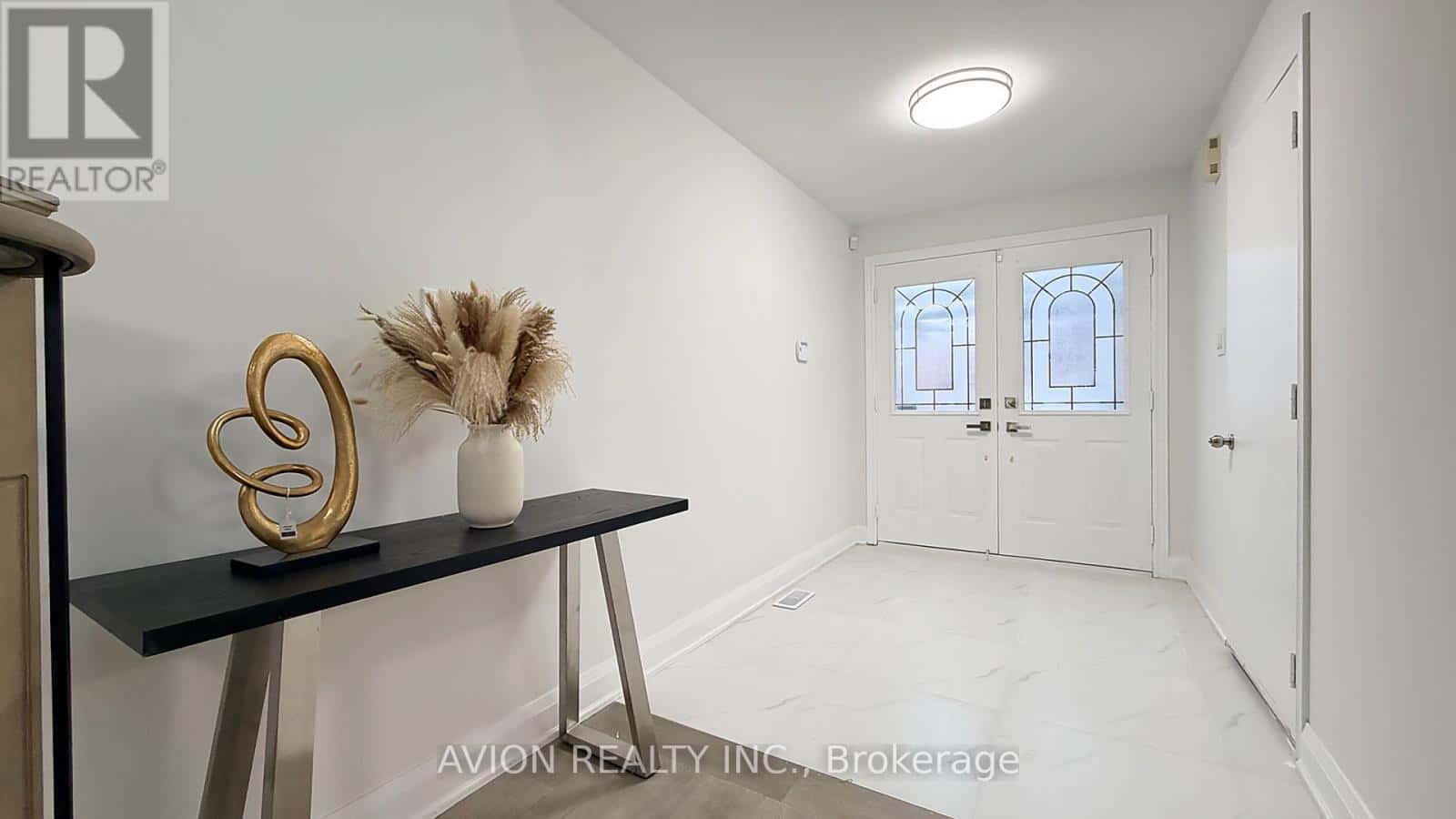 7 HEASLIP TERRACE — Toronto (Tam O'Shanter-Sullivan), Ontario - Photo 5 of 49