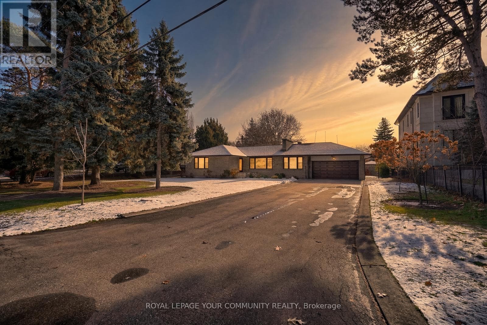 9 WESTMOUNT PARK ROAD — Toronto (Humber Heights), Ontario - Main photo