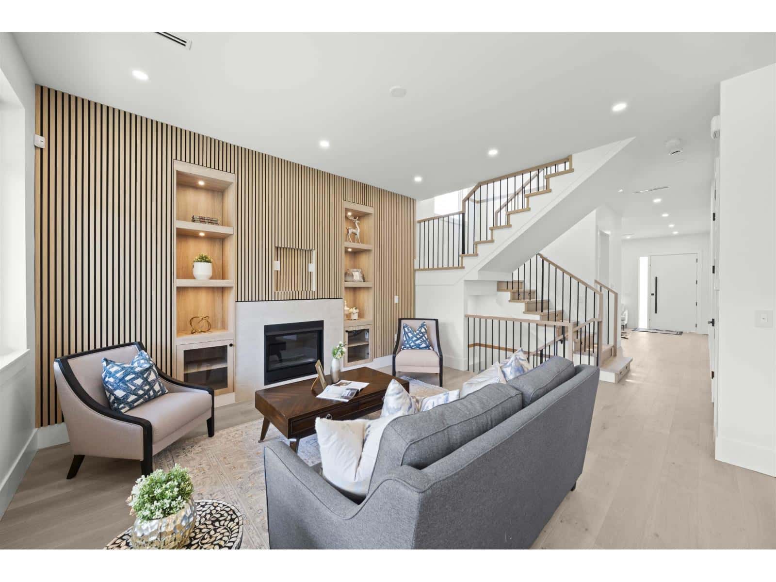 7527 205 STREET — Langley, British Columbia - Photo 5 of 40