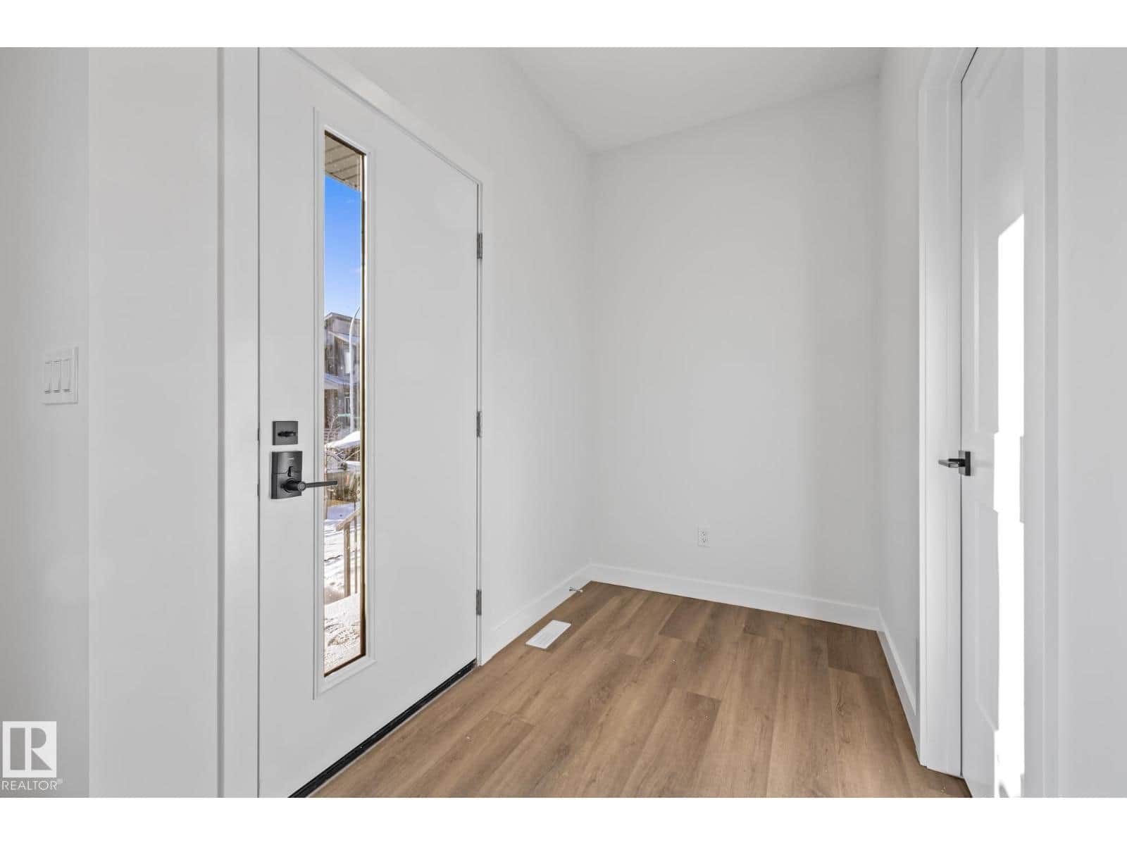 206 STARLING - Photo 4 of 42, Fort Saskatchewan, Alberta