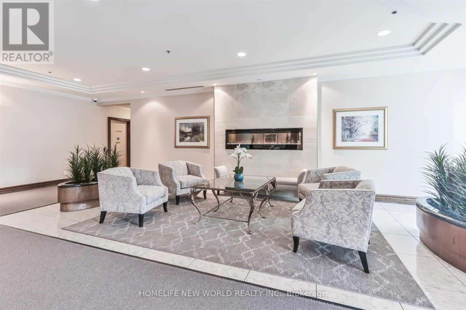 721 - 51 BAFFIN COURT — Richmond Hill (Langstaff), Ontario - Photo 3 of 13