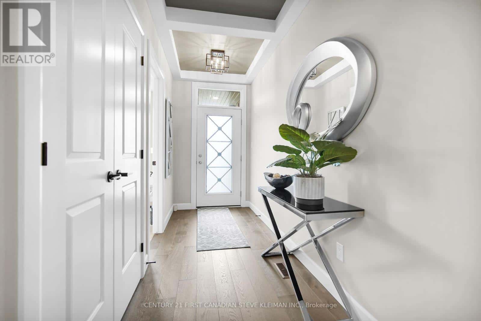 2662 BUROAK DRIVE — London North (North S), Ontario - Photo 3 of 43