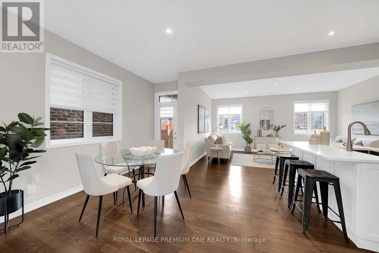 53 MCMICHAEL AVENUE — Vaughan (Kleinburg), Ontario - Photo 5 of 15