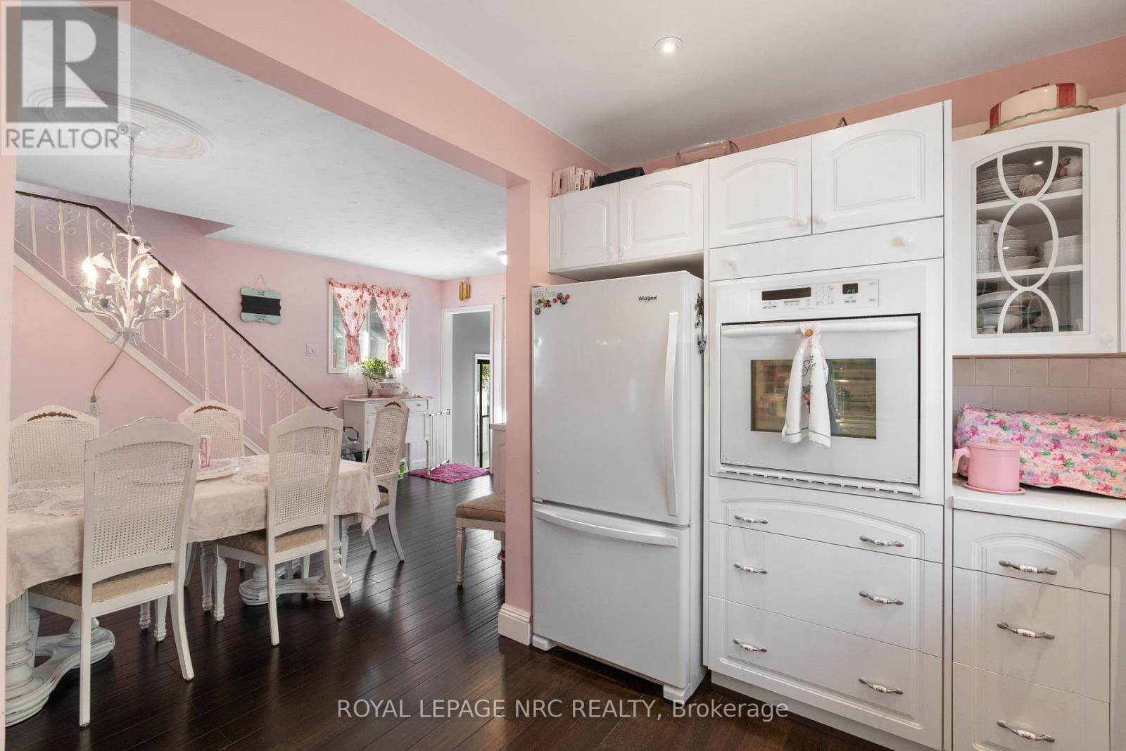 11 CLEVELAND STREET — Thorold (Thorold Downtown), Ontario - Main photo