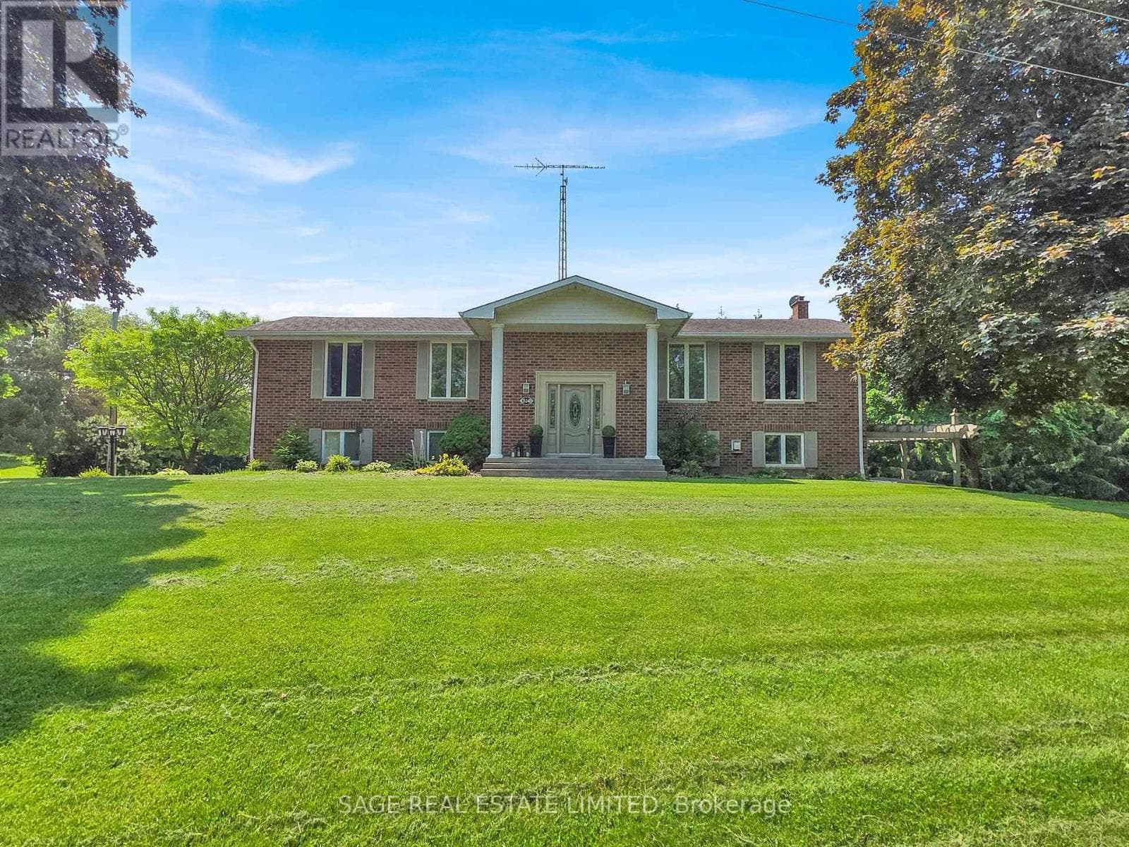 15240 12TH CONCESSION — King, Ontario - Main photo