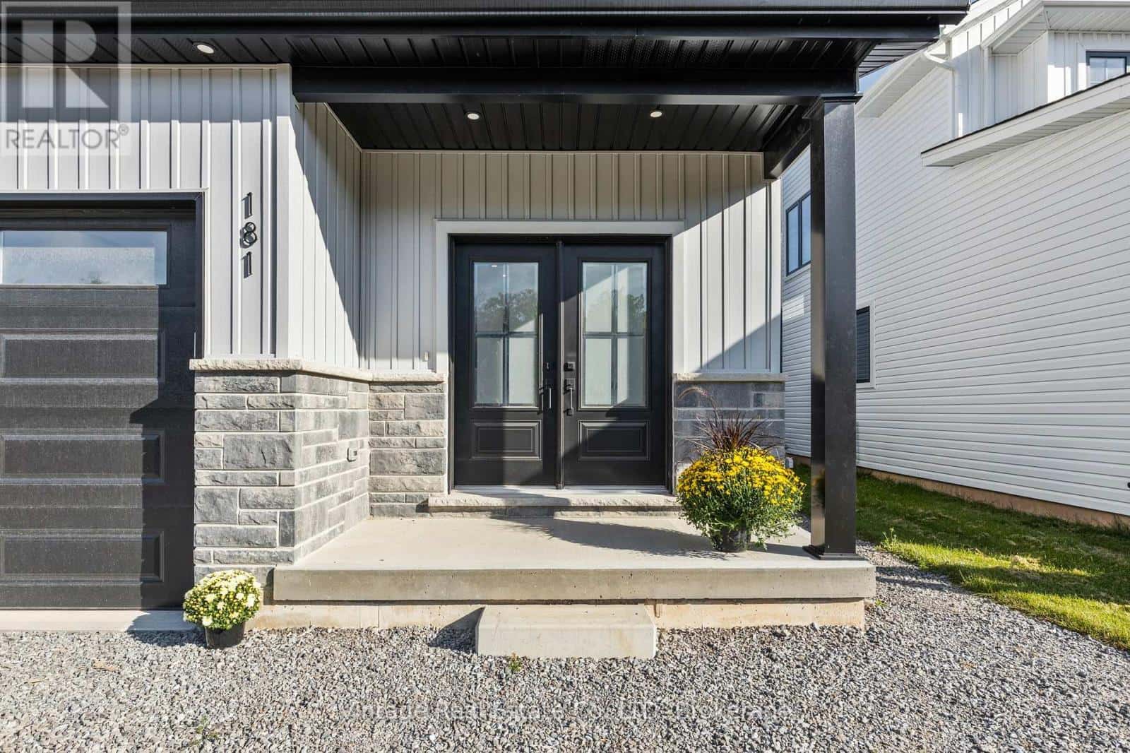 181 HODGKINS AVENUE — Thorold (Allanburg/Thorold South), Ontario - Photo 2 of 23