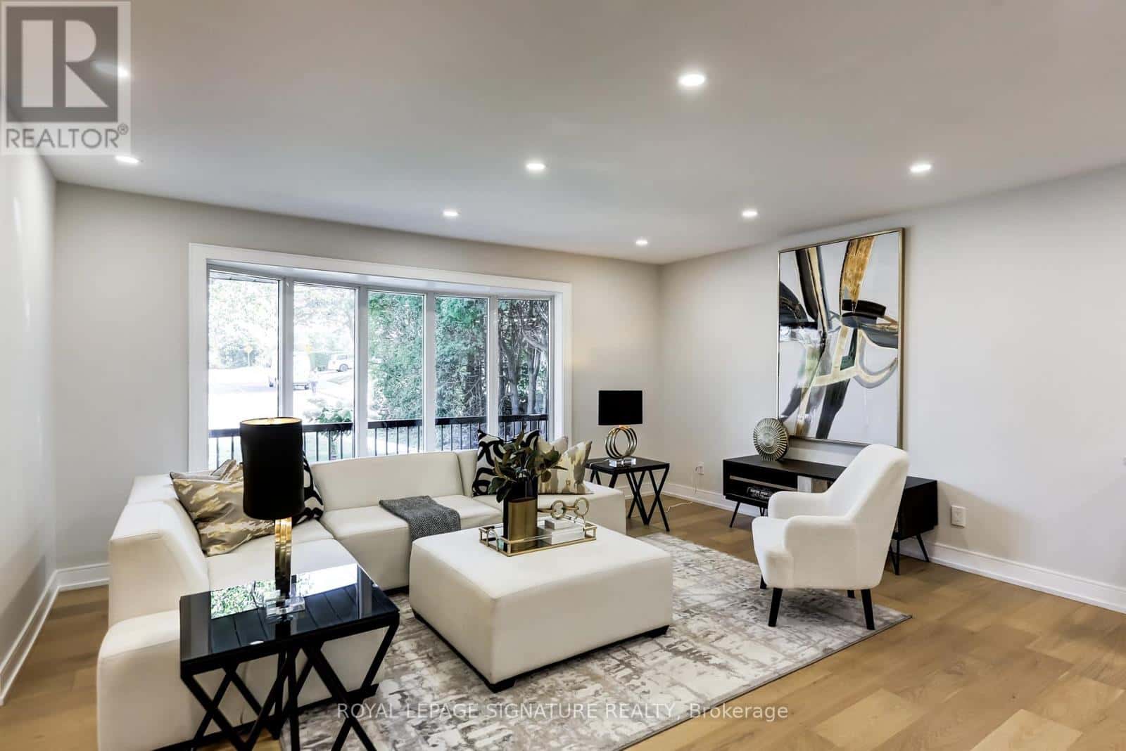 30 SNOWCREST AVENUE — Toronto (Bayview Woods-Steeles), Ontario - Photo 4 of 39