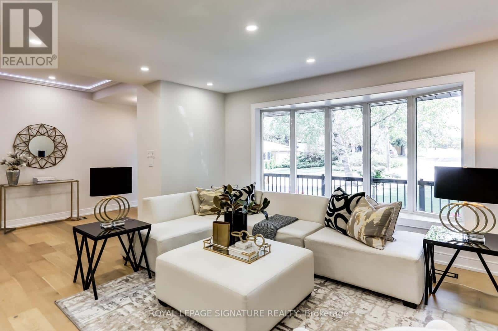 30 SNOWCREST AVENUE — Toronto (Bayview Woods-Steeles), Ontario - Photo 5 of 39