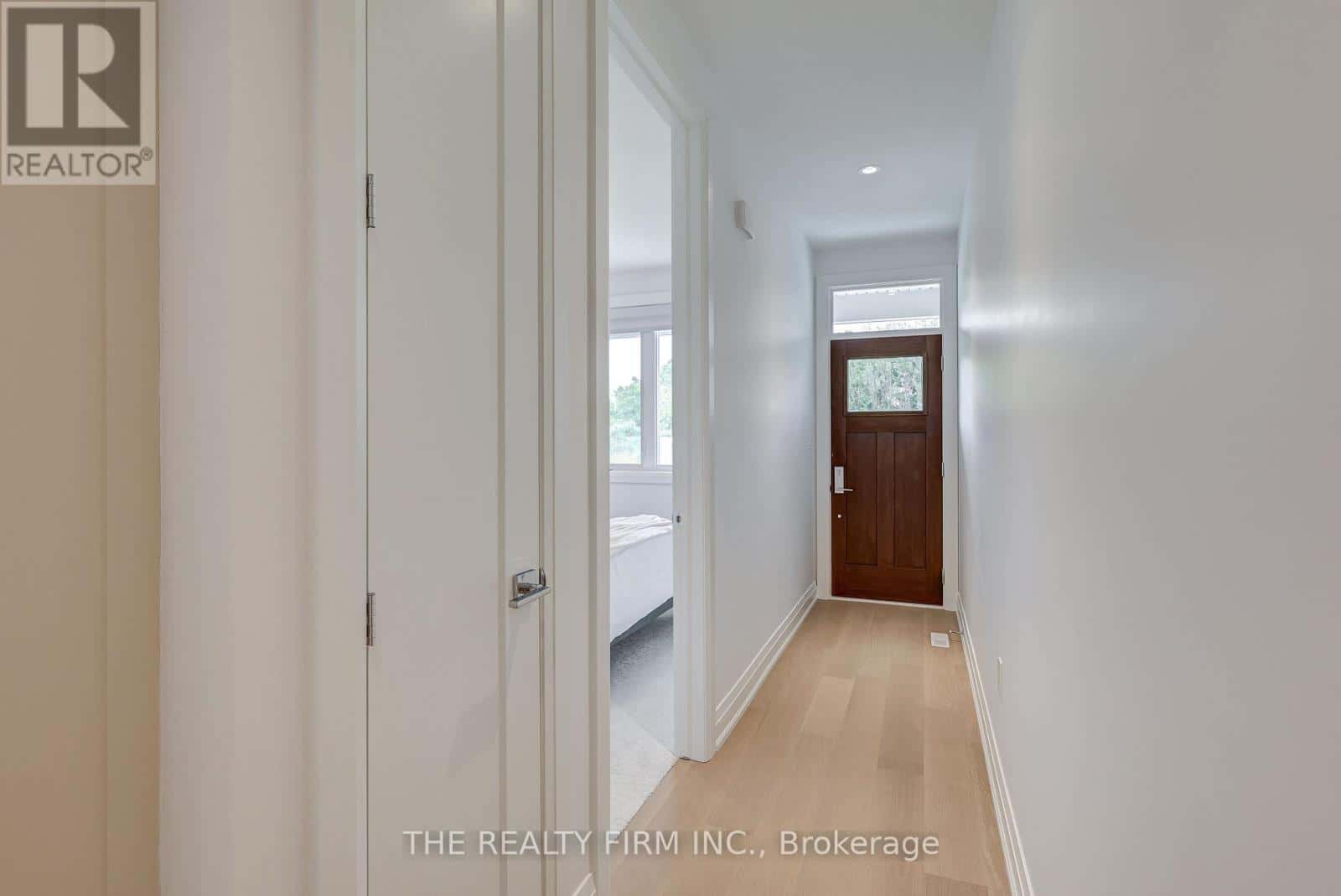 9 - 85 FOREST STREET — Aylmer, Ontario - Photo 2 of 26