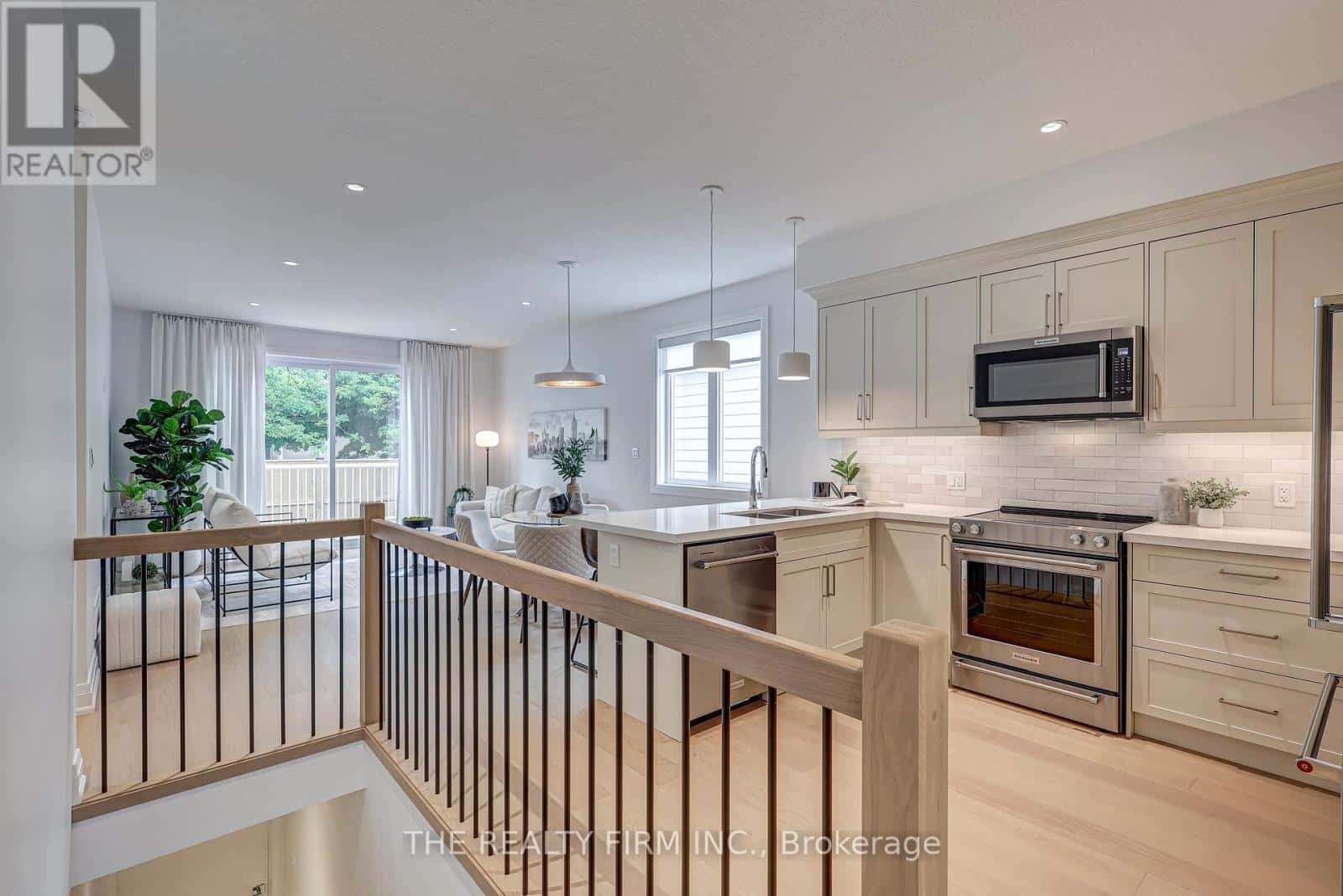 9 - 85 FOREST STREET — Aylmer, Ontario - Photo 4 of 26