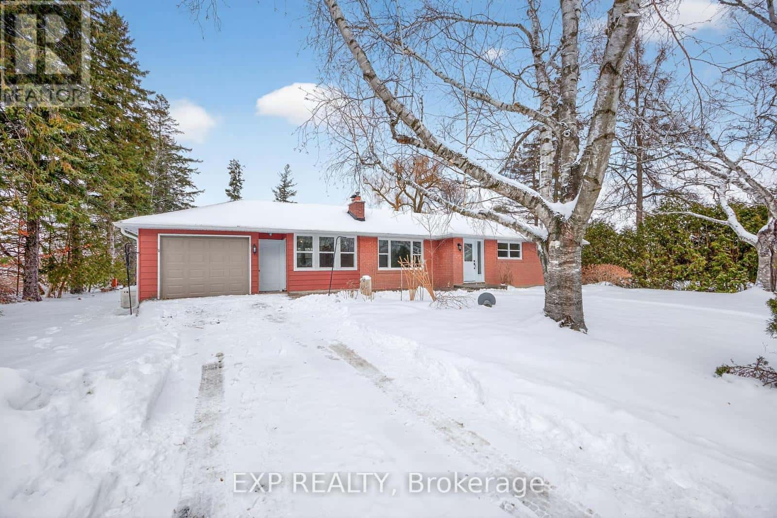 2420 RIDGE ROAD W — Oro-Medonte, Ontario - Photo 2 of 49