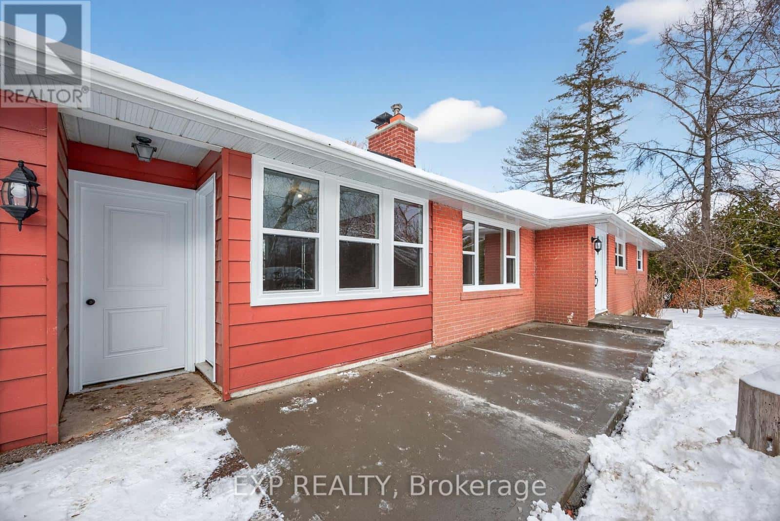 2420 RIDGE ROAD W — Oro-Medonte, Ontario - Photo 3 of 49