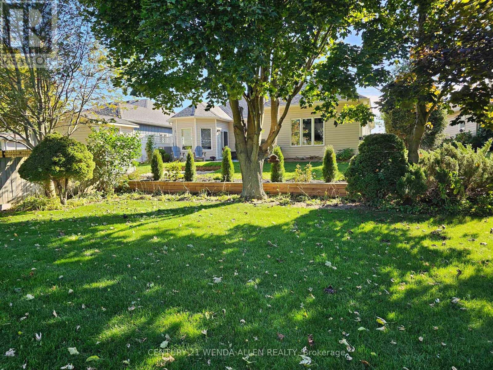 55 PENETANGORE ROW S — Huron-Kinloss, Ontario - Photo 4 of 31