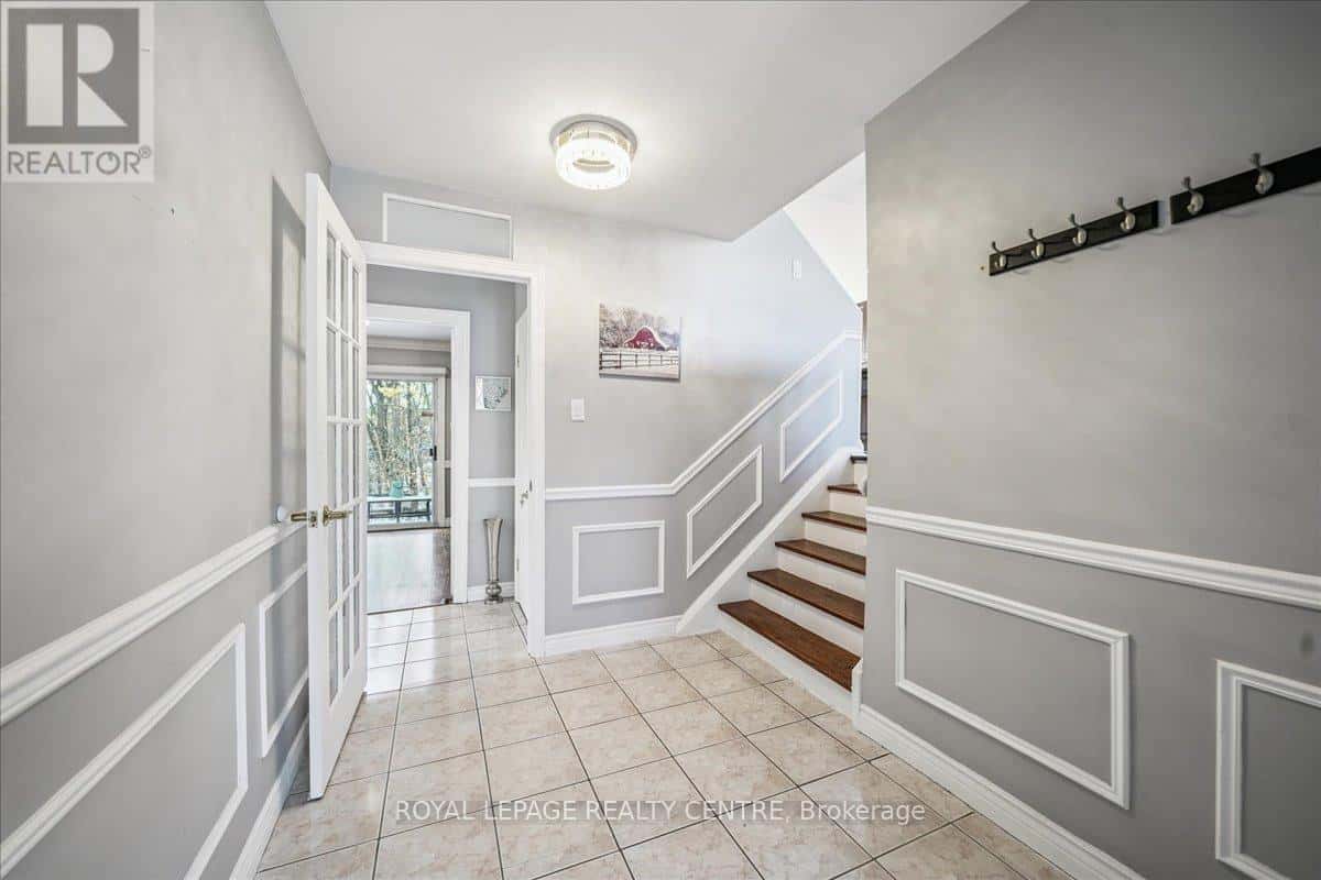 21 PYLON PLACE — Toronto (Elms-Old Rexdale), Ontario - Photo 5 of 50