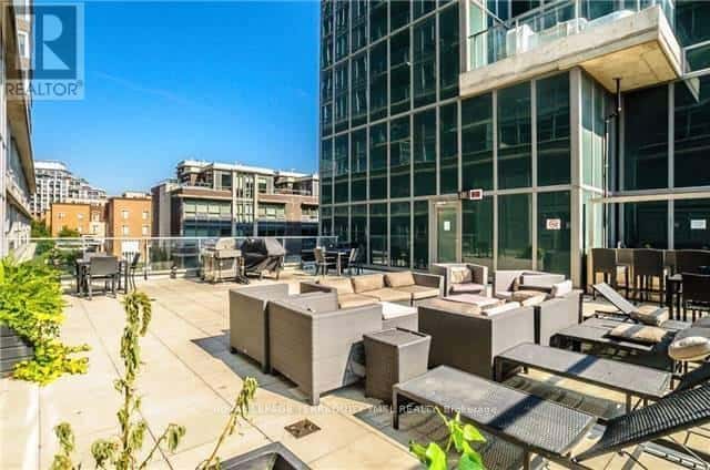 802 - 59 EAST LIBERTY STREET — Toronto (Niagara), Ontario - Photo 2 of 22