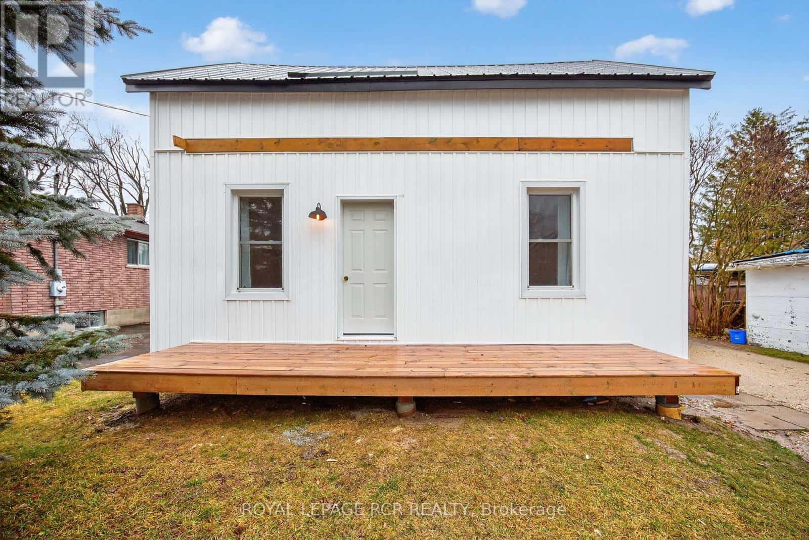 170 YOUNG STREET — Southgate, Ontario - Photo 3 of 34