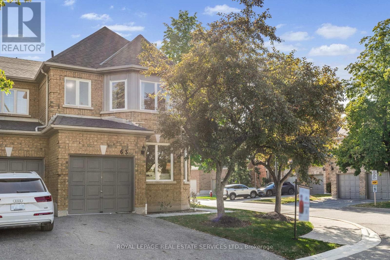 63 - 5230 GLEN ERIN DRIVE — Mississauga (Central Erin Mills), Ontario - Main photo
